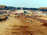 小鹤立河飞雪传捷报