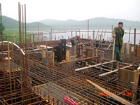 迎难克艰 奋战西山