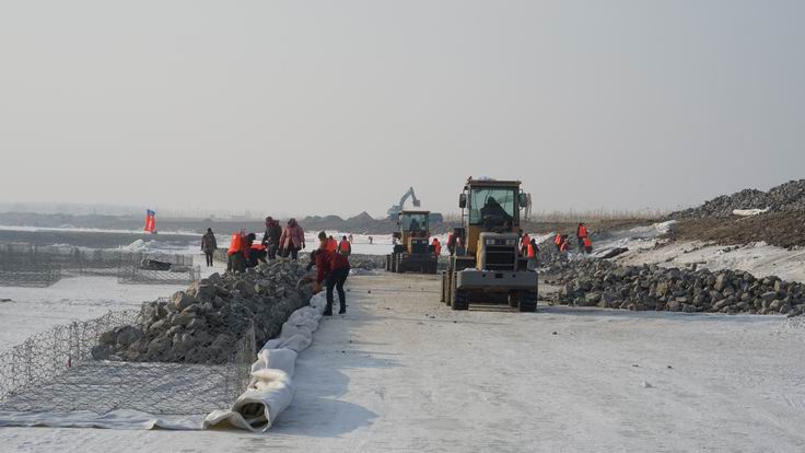 抢前抓早 加大投入 松干七标护岸工程完美收官